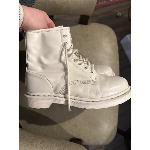 Dr. Martens 14357 Boots Men’s 8 Women’s 9 EU 41 White Smooth Leather Eye Lace UK main image 8